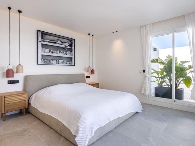 Image No.12-3 Bed Penthouse for sale
