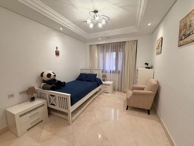 Image No.11-3 Bed Apartment for sale
