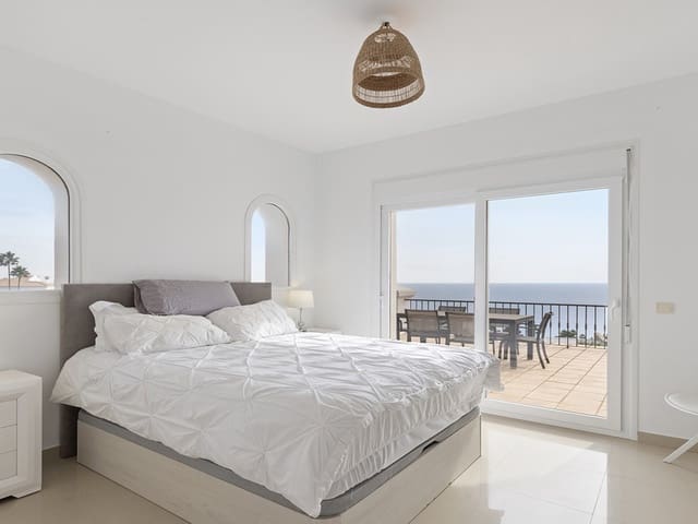 Image No.11-4 Bed Villa for sale
