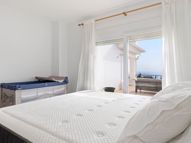 Image No.12-4 Bed Villa for sale