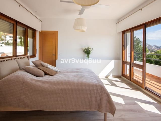 Image No.29-7 Bed Villa for sale