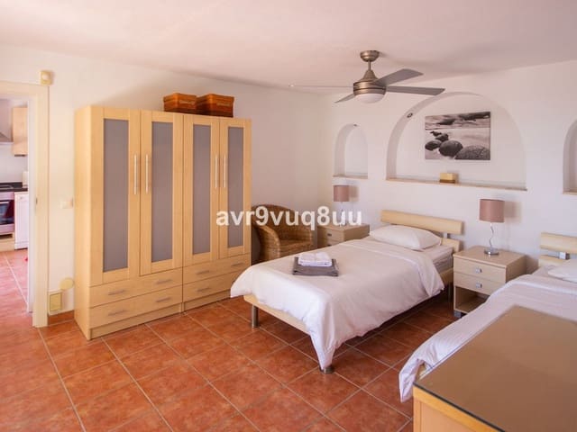 Image No.37-7 Bed Villa for sale