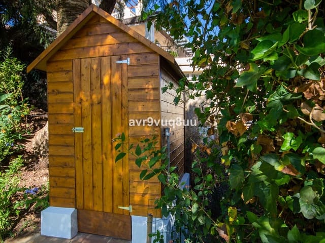 Image No.5-7 Bed Villa for sale