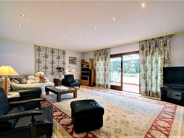 Image No.12-5 Bed Villa for sale