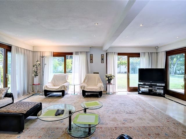 Image No.16-5 Bed Villa for sale