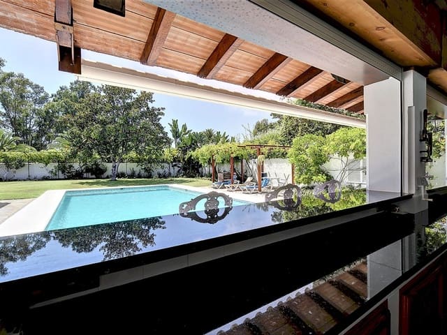 Image No.9-5 Bed Villa for sale