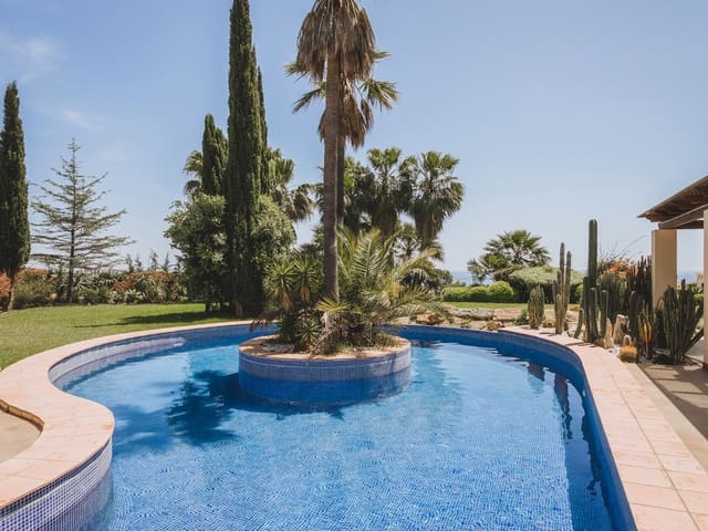 Image No.11-7 Bed Villa for sale