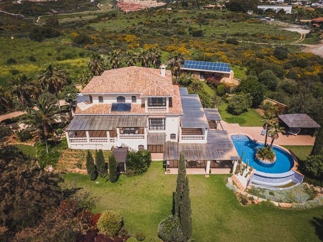 Image No.20-7 Bed Villa for sale
