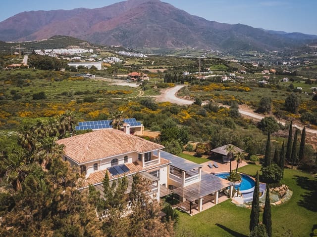 Image No.21-7 Bed Villa for sale