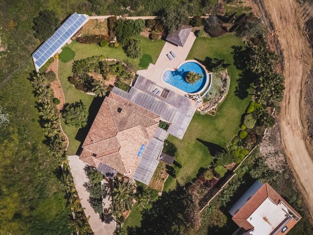 Image No.23-7 Bed Villa for sale