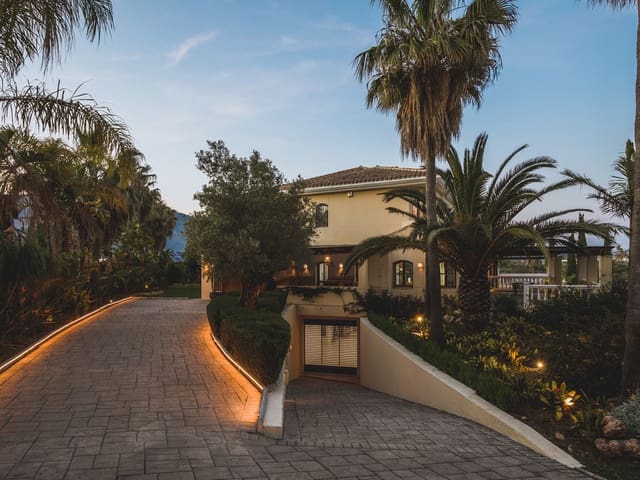 Image No.4-7 Bed Villa for sale