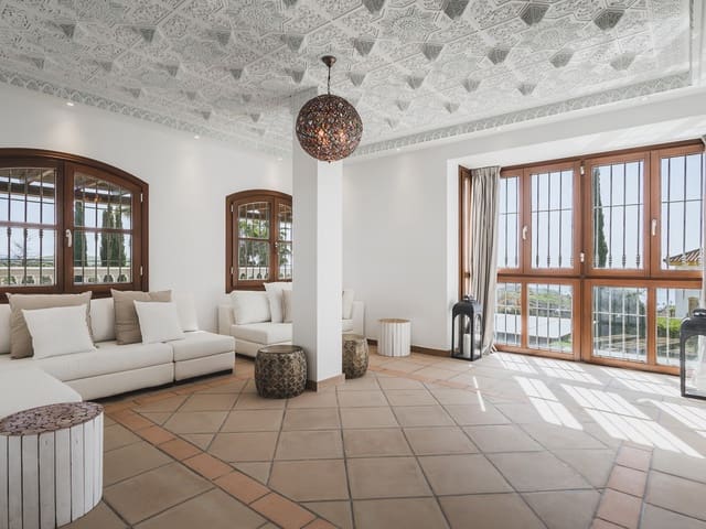 Image No.40-7 Bed Villa for sale