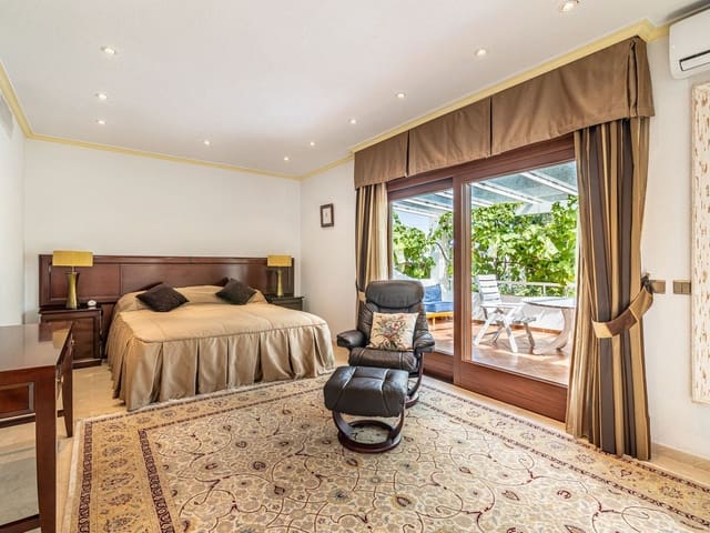 Image No.17-5 Bed Villa for sale