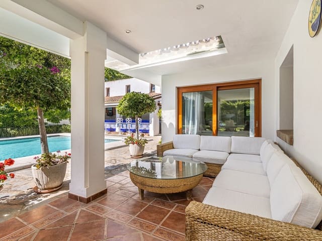 Image No.6-5 Bed Villa for sale