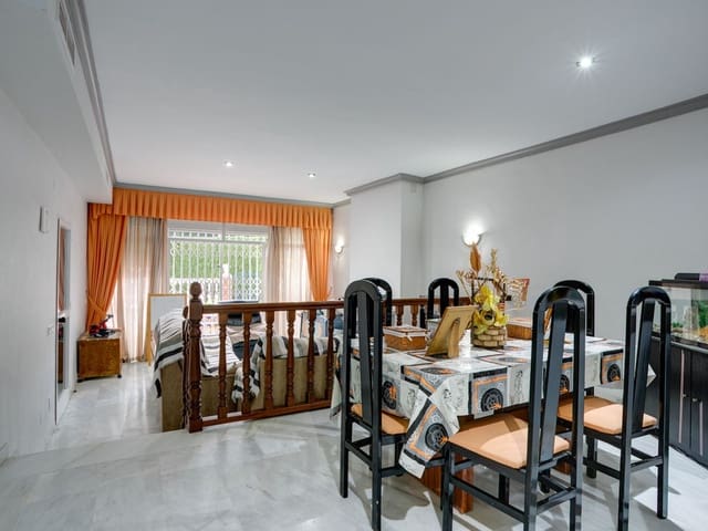 Image No.9-3 Bed Townhouse for sale
