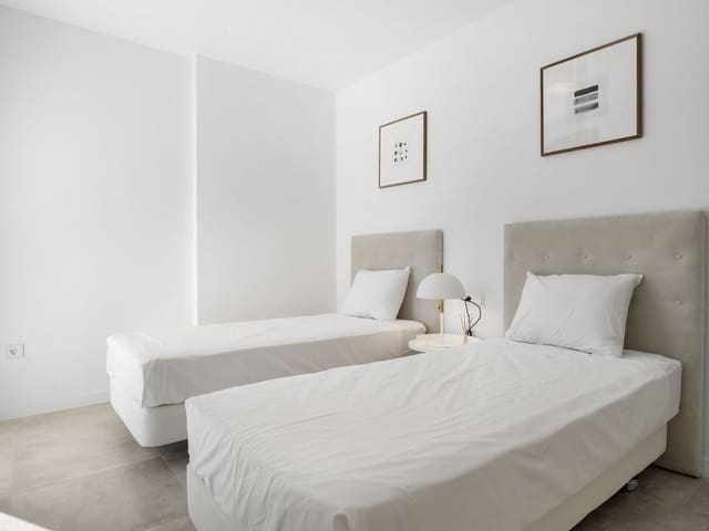 Image No.13-3 Bed Apartment for sale