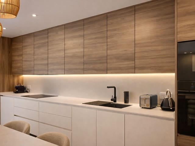 Image No.11-3 Bed Apartment for sale