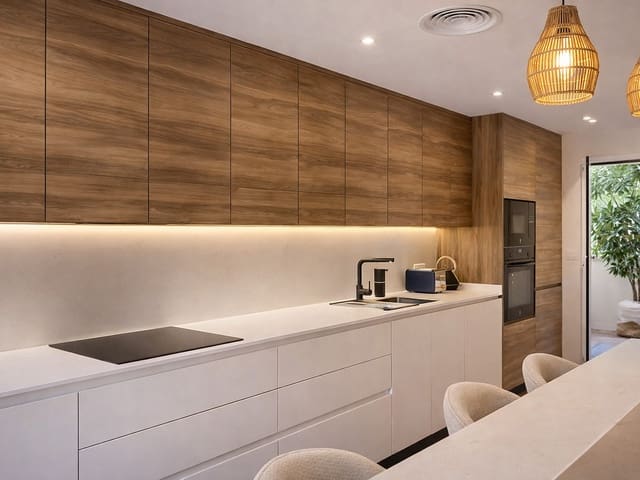 Image No.12-3 Bed Apartment for sale