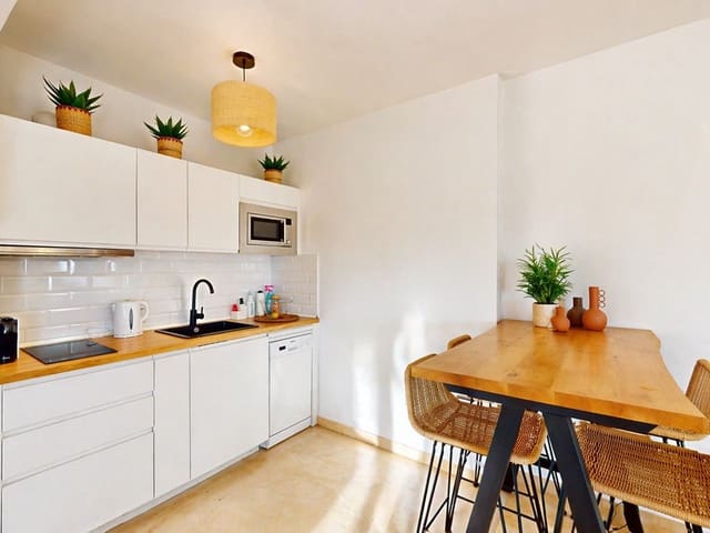 Image No.9-2 Bed Apartment for sale