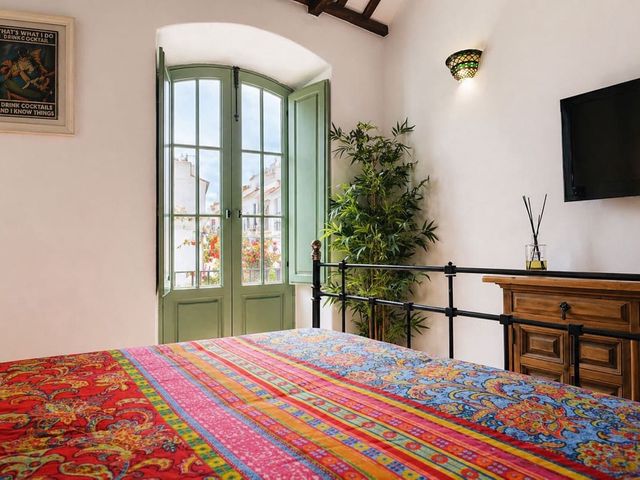 Image No.16-4 Bed Townhouse for sale