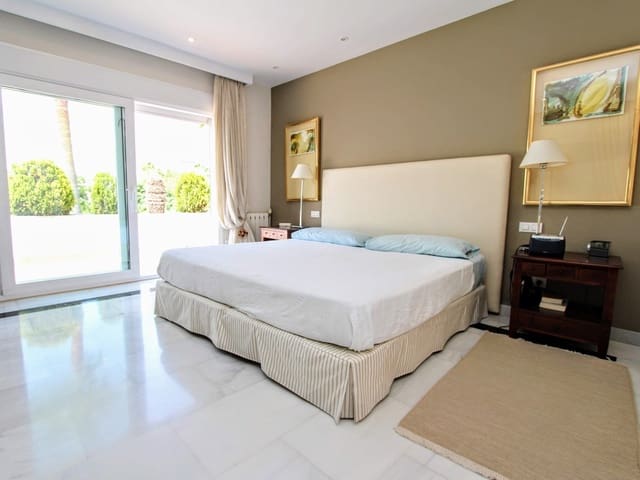 Image No.15-6 Bed Villa for sale