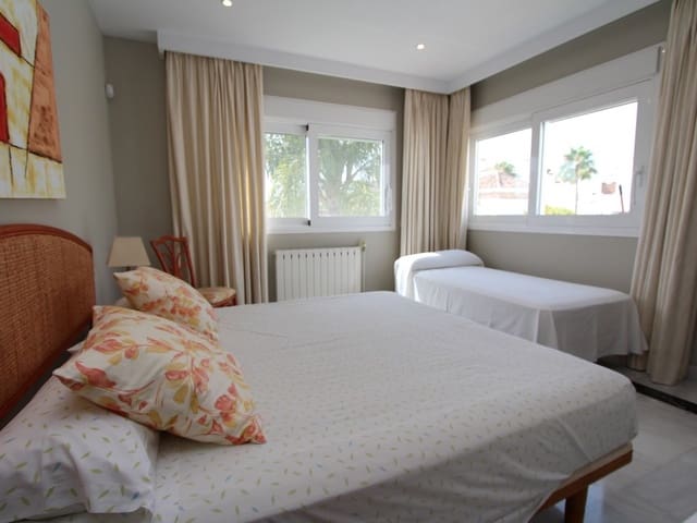 Image No.18-6 Bed Villa for sale