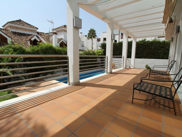 Image No.8-6 Bed Villa for sale