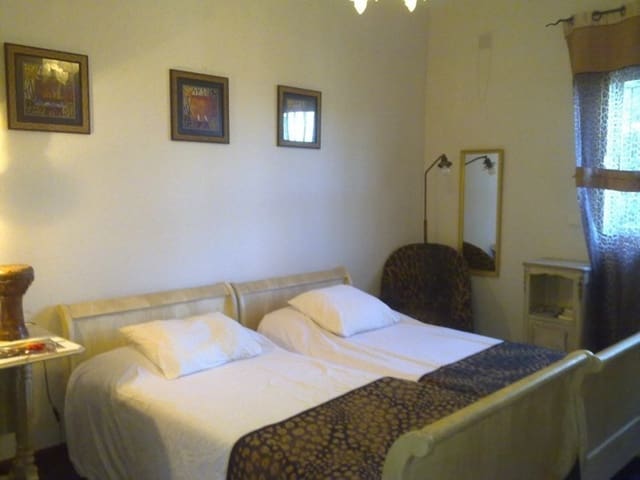 Image No.10-7 Bed Villa for sale
