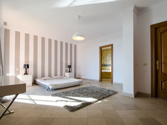 Image No.9-2 Bed Penthouse for sale