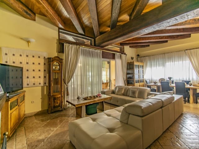 Image No.7-4 Bed Villa for sale