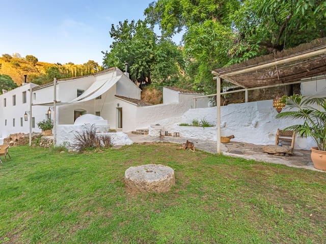 Image No.19-4 Bed Country House for sale