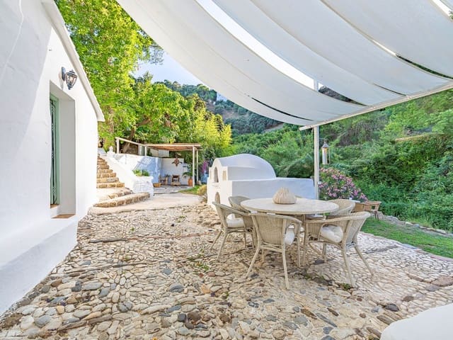 Image No.24-4 Bed Country House for sale