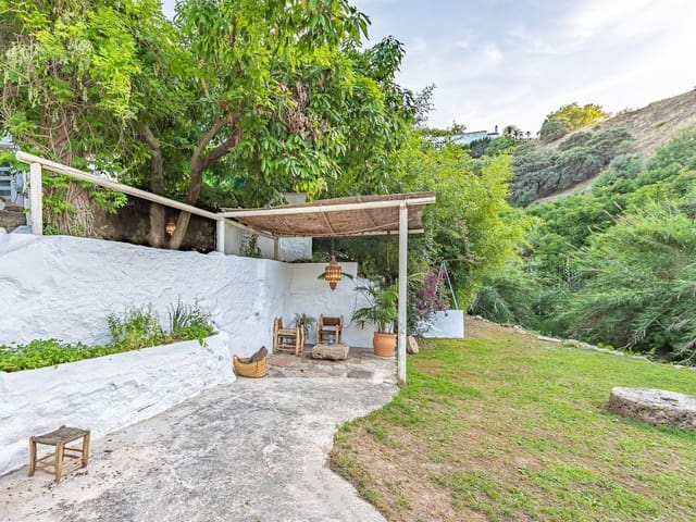 Image No.28-4 Bed Country House for sale
