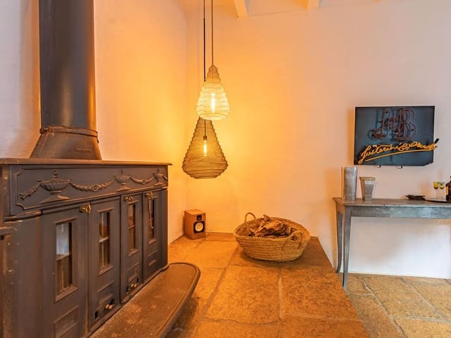 Image No.33-4 Bed Country House for sale