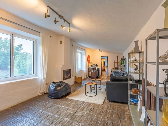 Image No.35-4 Bed Country House for sale