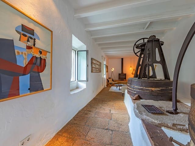 Image No.37-4 Bed Country House for sale
