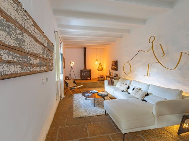 Image No.39-4 Bed Country House for sale