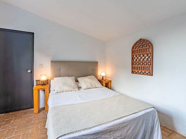 Image No.45-4 Bed Country House for sale