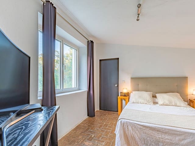 Image No.48-4 Bed Country House for sale