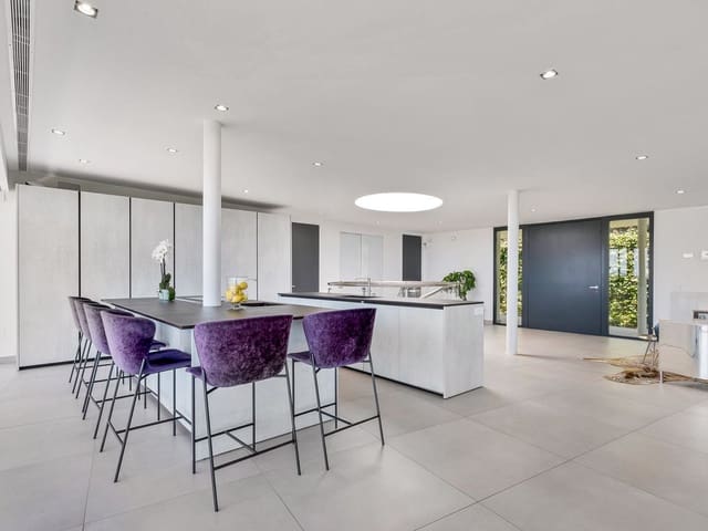 Image No.13-5 Bed Villa for sale