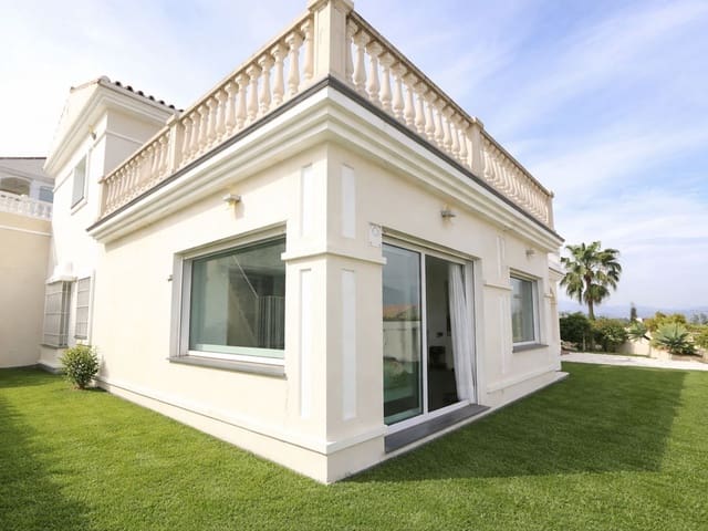 Image No.4-Villa de 3 chambres à vendre à Malaga