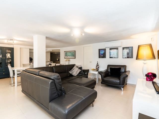 Image No.7-5 Bed Villa for sale