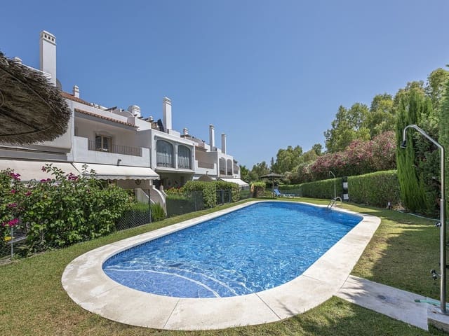 Image No.3-Maison de ville de 4 chambres à vendre à Nueva Andalucia
