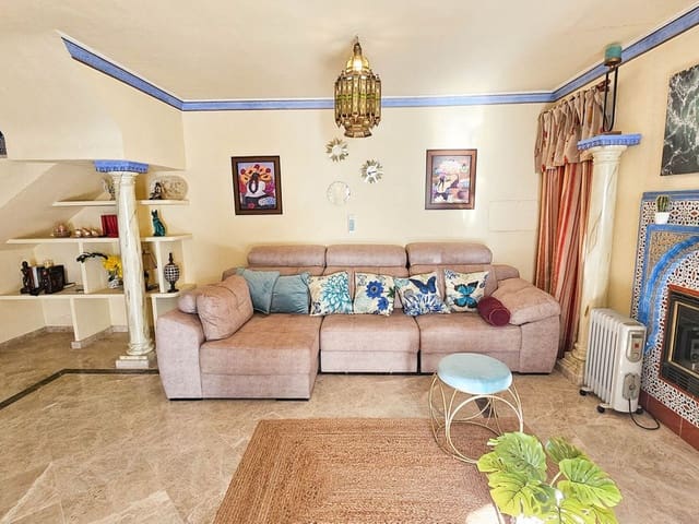 Image No.10-4 Bed Townhouse for sale