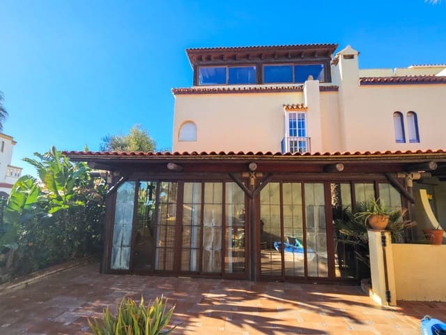 Image No.4-4 Bed Townhouse for sale