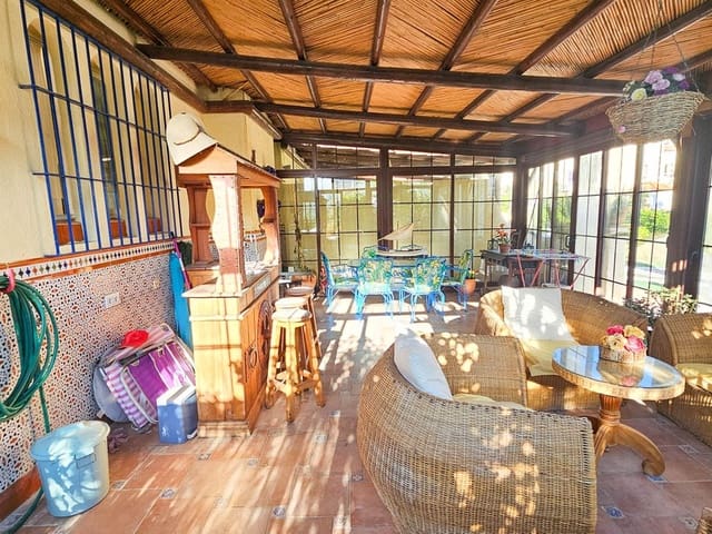 Image No.9-4 Bed Townhouse for sale