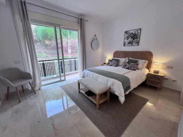 Image No.20-2 Bed Townhouse for sale