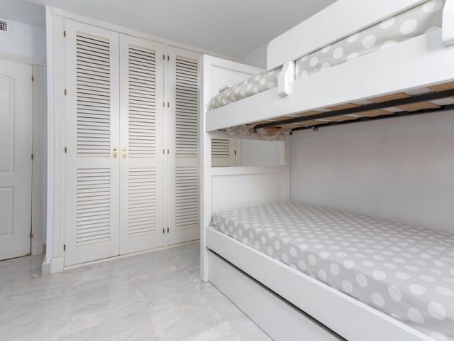 Image No.16-5 Bed Apartment for sale