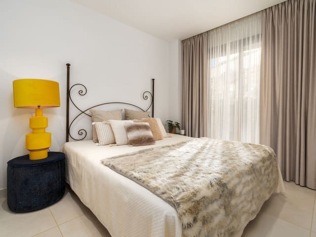 Image No.17-3 Bed Apartment for sale