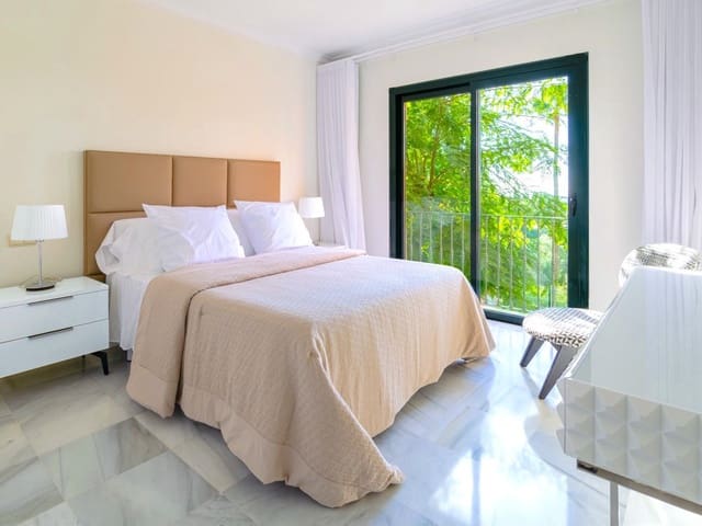 Image No.12-3 Bed Apartment for sale
